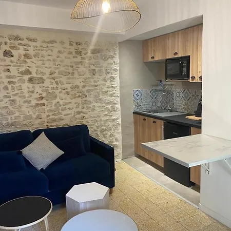 Apartment La Tour 2: Neuf Au Coeur De La Petite Venise